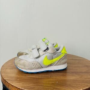 Nike MD Gray Volt Kids Sneaker Size 7